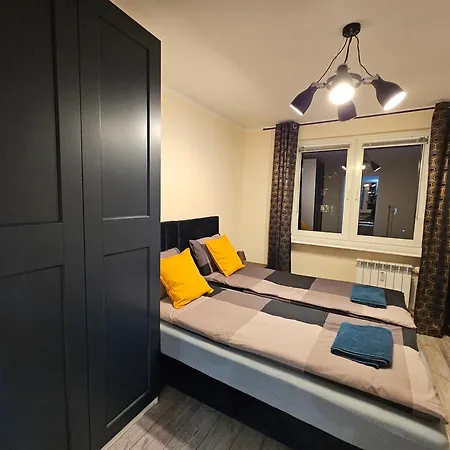 Am 5 Center Odziezowa 公寓 *