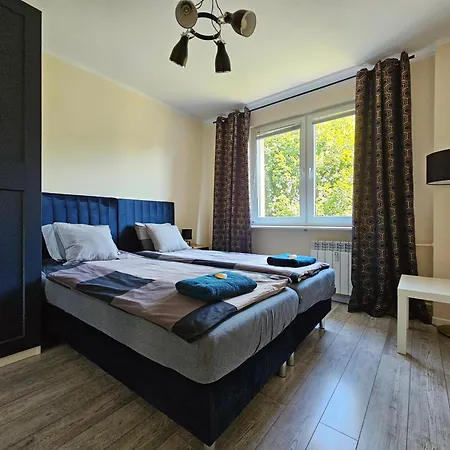Centrum 5 *